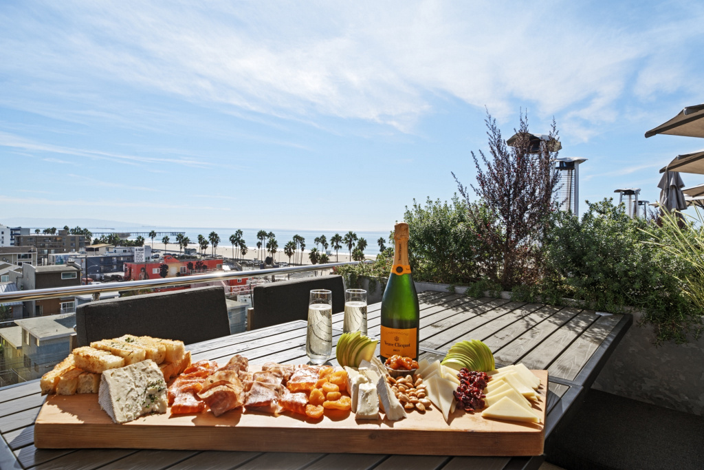 Отель Erwin Venice Beach