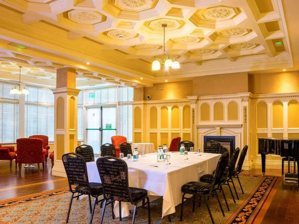 Lady Gregory Hotel, Leisure Club & Beauty Rooms