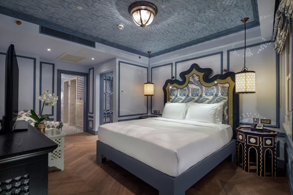 Hagia Sofia Mansions Istanbul, Curio Collection by Hilton