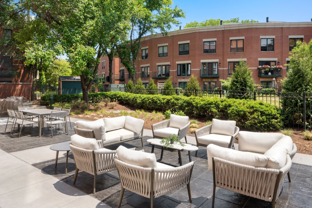Courtyard by Marriott Chicago at Medical District-UIC