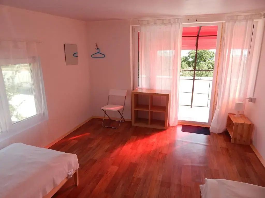 Hostel Gorkogo 72