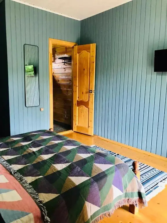 Guest House E&M