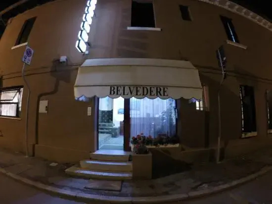 Hotel Alex