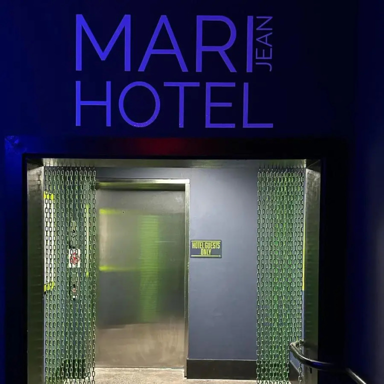 Mari Jean Hotel