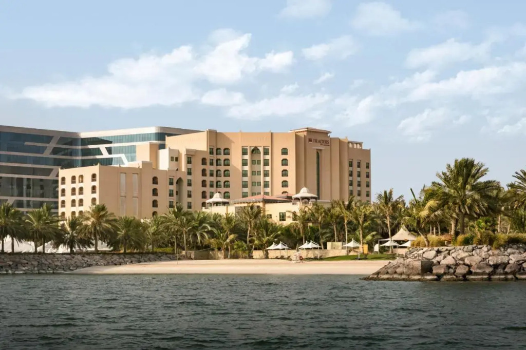 Отель Traders Hotel, Qaryat Al Beri