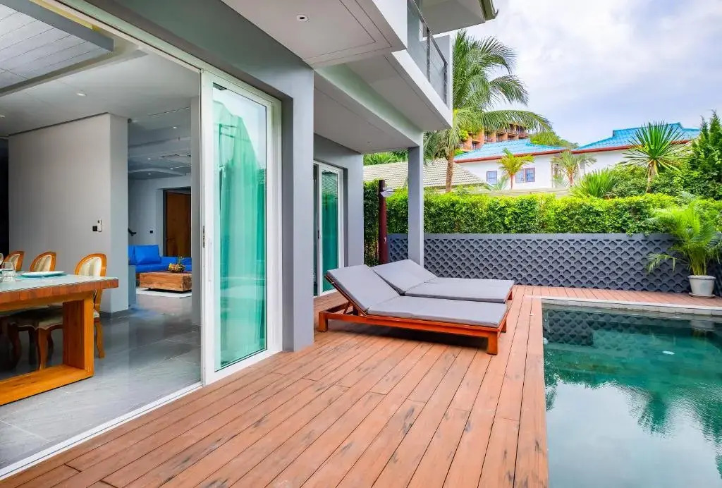 Karon Beach Pool Villa - Sha Extra Plus