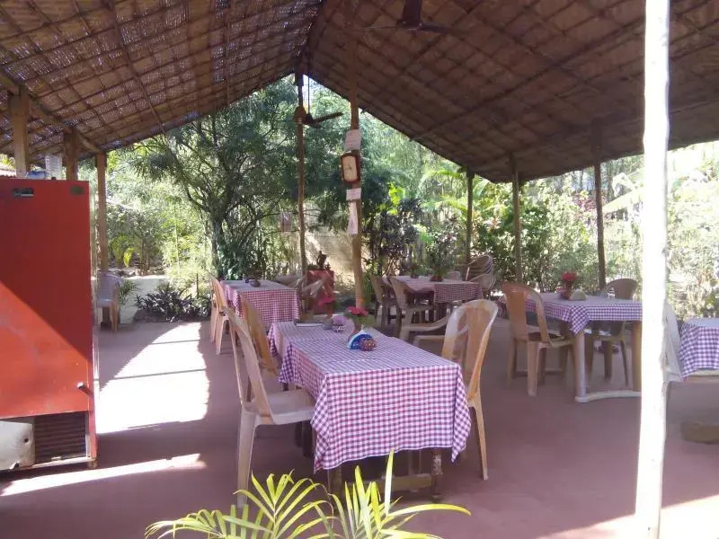Sevas Huts And Cabanas