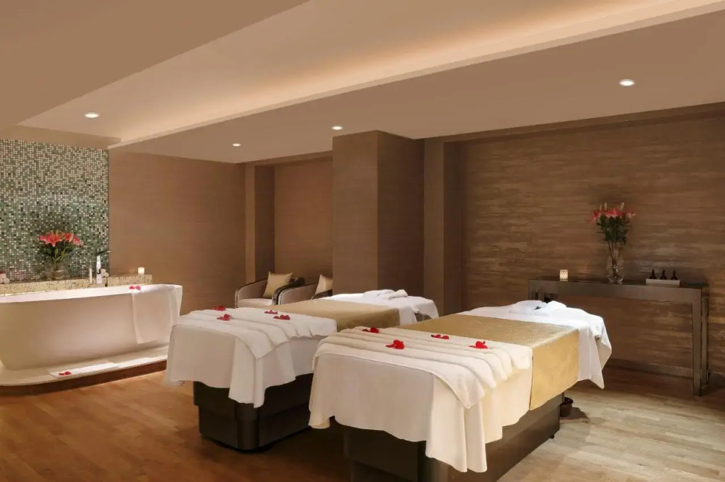 Novotel New Delhi Aerocity