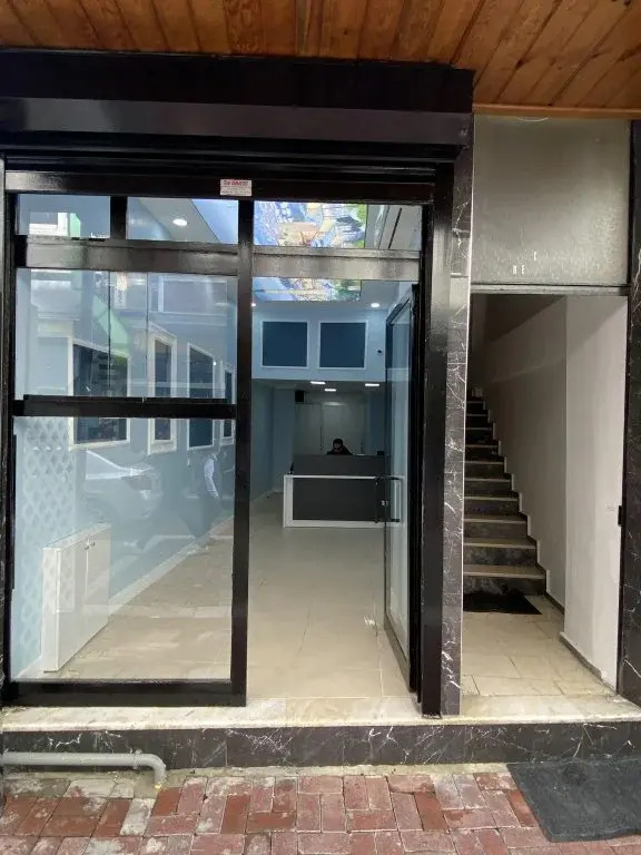 The Blue Mansion Modern Rooms