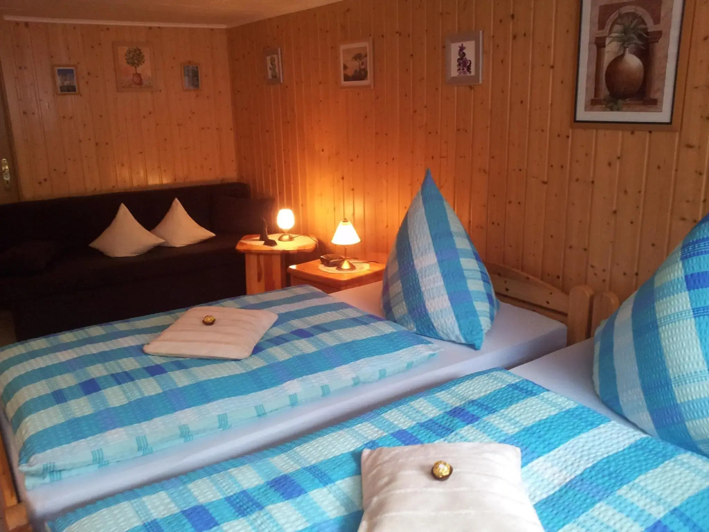 Boarding House Inge