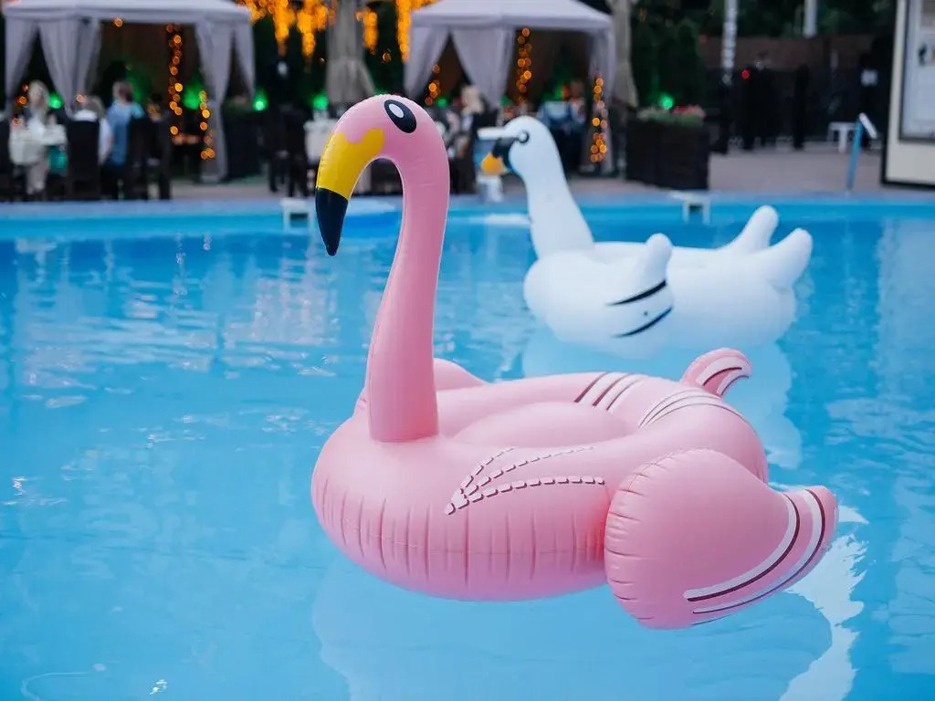 H20 ростов аквапарк. Ростов на дону аквапарк левый берег. Бассейн темерницкий ростов-на-дону. Аквапарк ростов-на-дону h2o. Парк сказка ростов на дону.