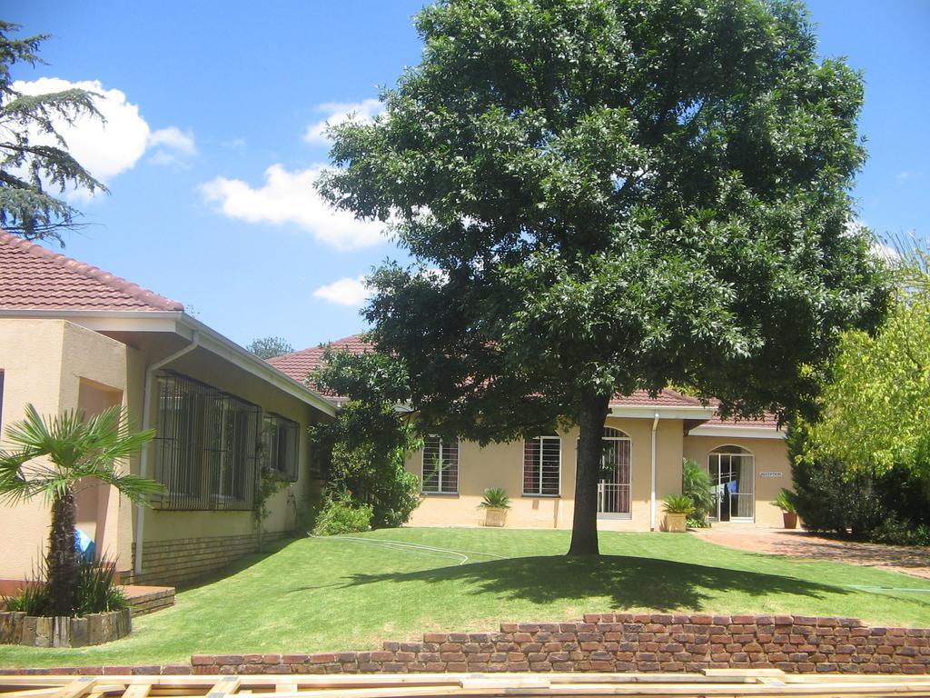 Airport Lodge Guest House