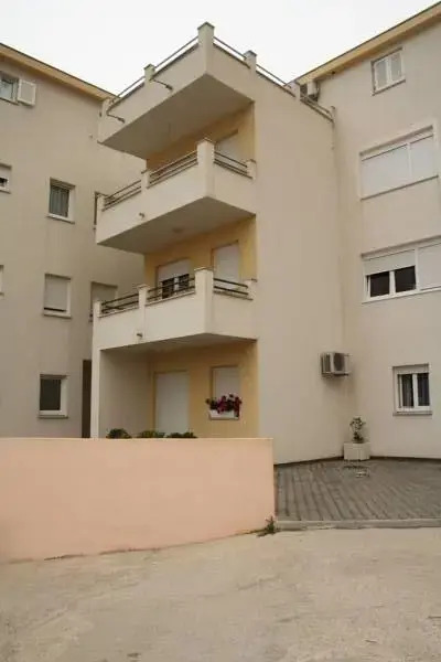 Apartment Divino
