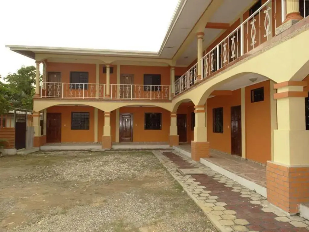 Отель Lagunas Hotel Отель Lagunas Hotel в Омоа