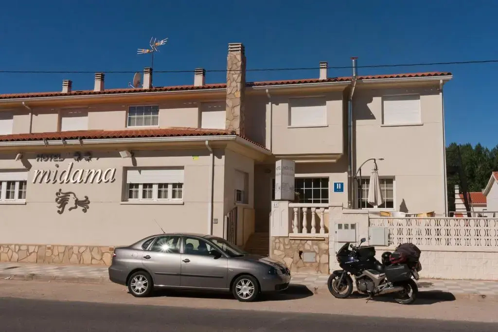 Hotel Midama
