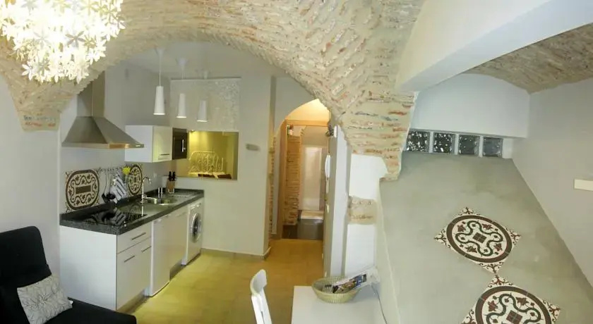 Imagen de Alojamiento Encanto - Apartamentos turísticos en Cáceres capital (7 de 11)