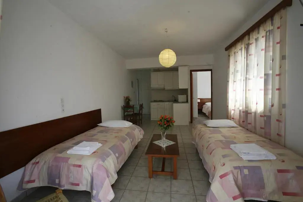 Gikas Apartments Triple Studio Sea View B7