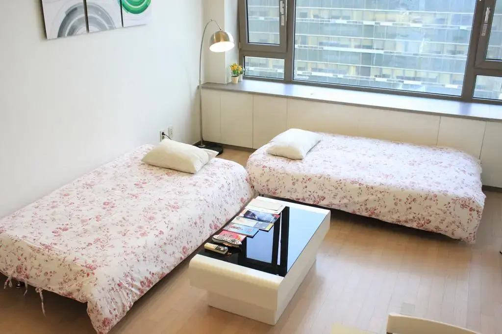 Gangnam Studio Plus