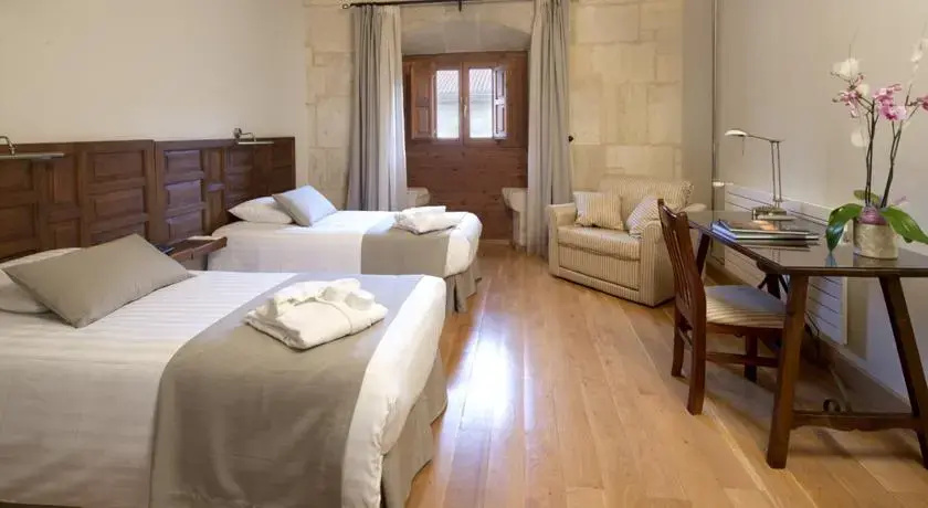 Imagen de Hotel Real Colegiata San Isidoro (2 de 19)