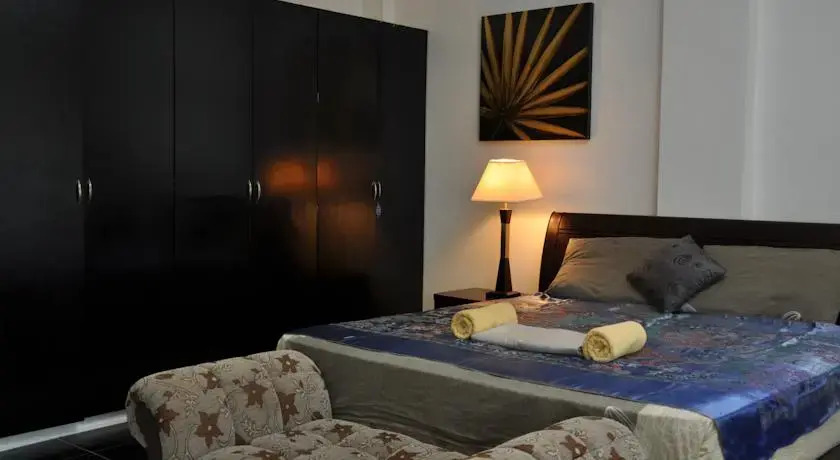 RoMas Guesthouse
