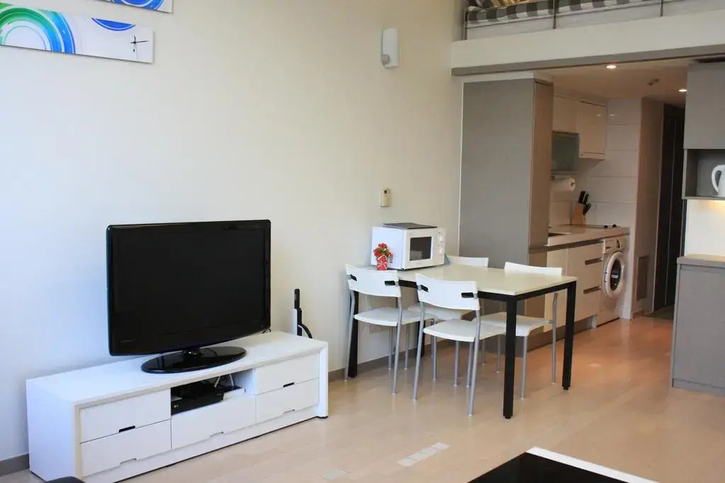 Gangnam Studio Plus