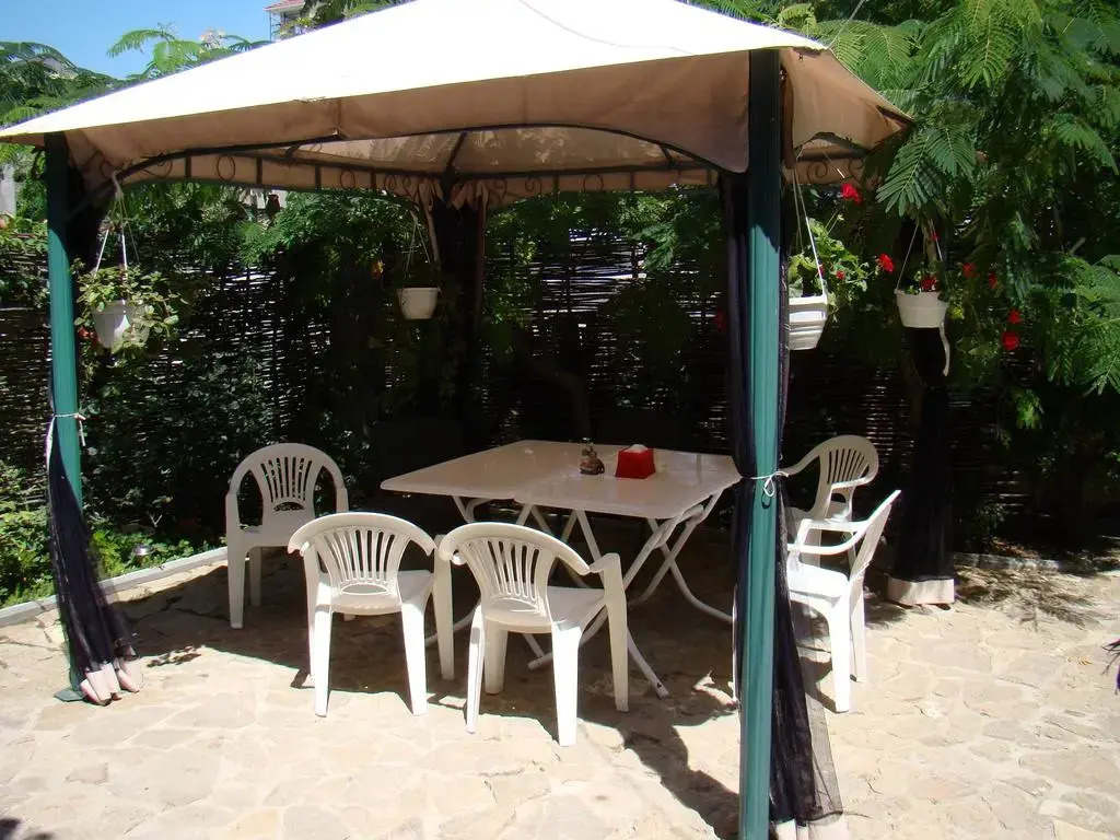 Elling Oazis Guest House