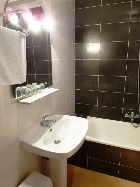 Imagen de HOSTAL MADRID (28 de 28)