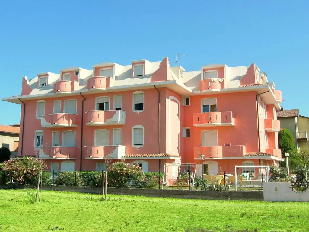Luxurious Apartment in Lido Degli Estensi near Sea