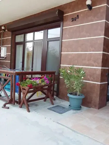Uyut Guest House