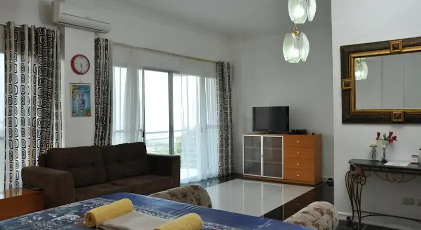 RoMas Guesthouse