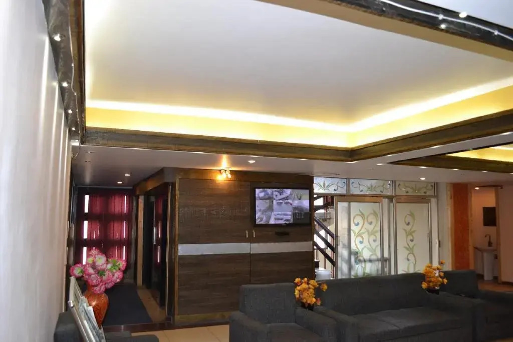 Grand Kashmir