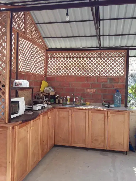 Uyut Guest House
