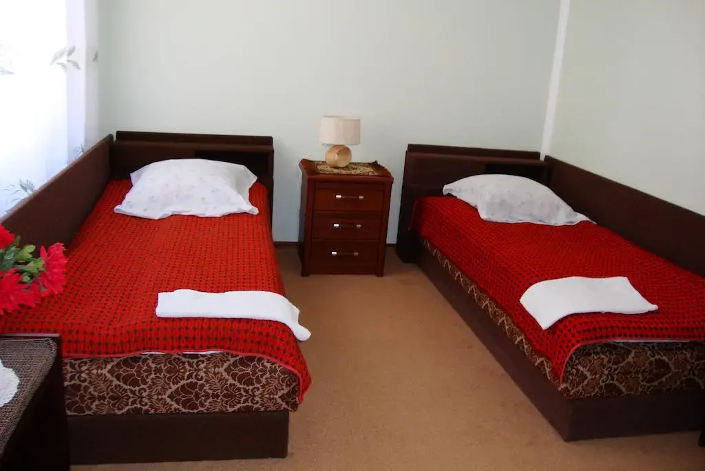 Esfane Guest House