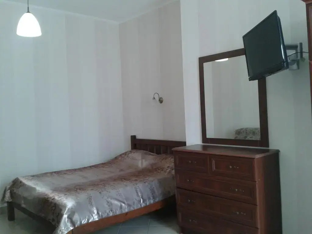 Uyut Guest House