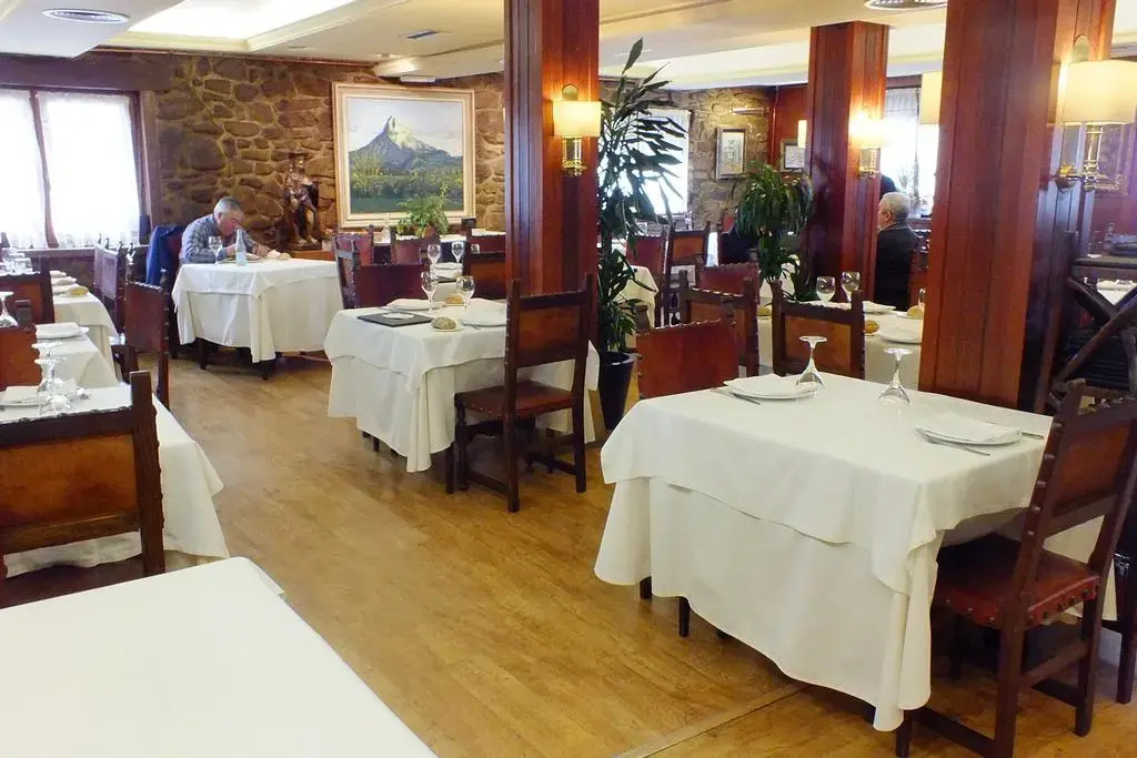 Imagen de HOSTAL IZAR-ONDO (6 de 10)