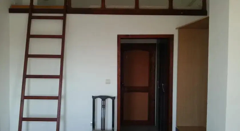 Nadia Guest House