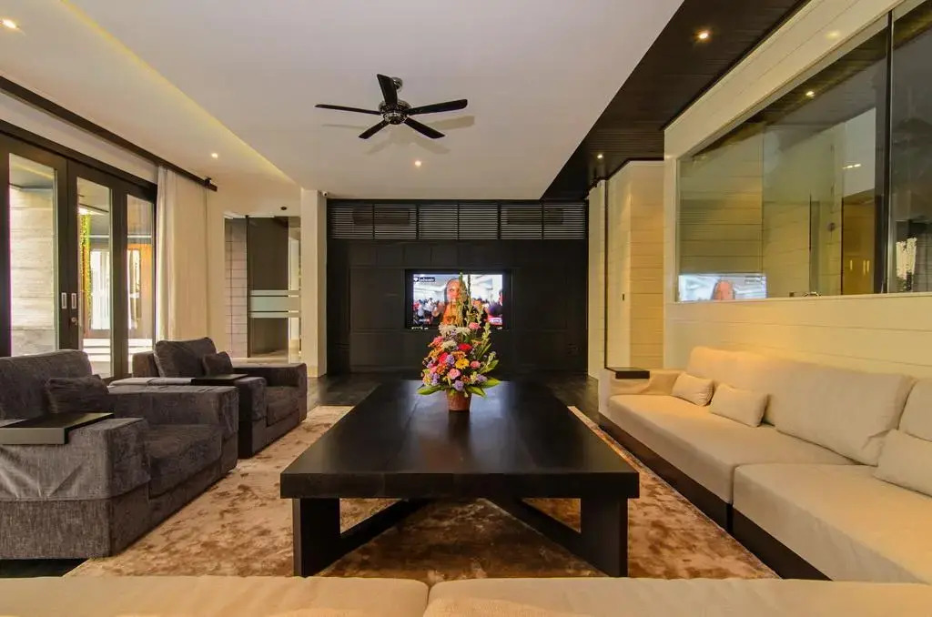 Villa Azaya Luxury Villa