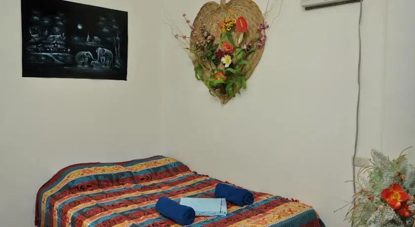RoMas Guesthouse