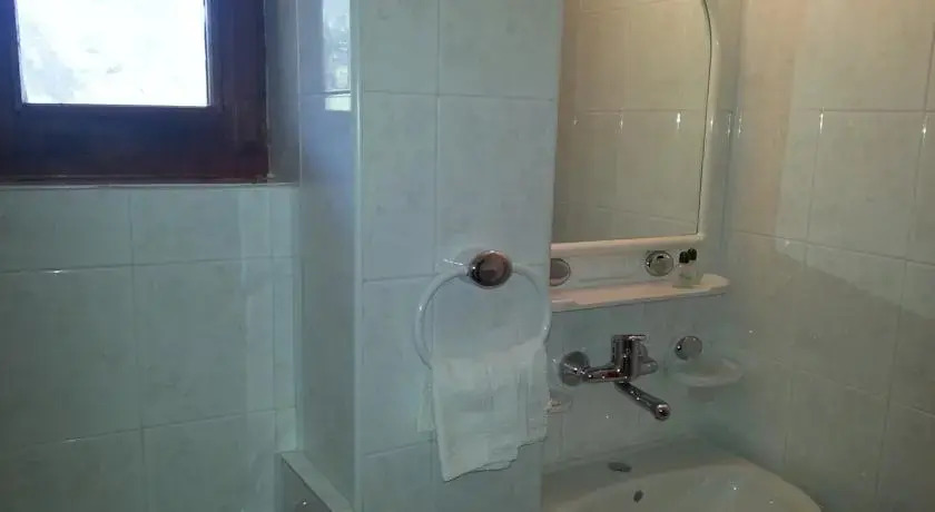 Nadia Guest House