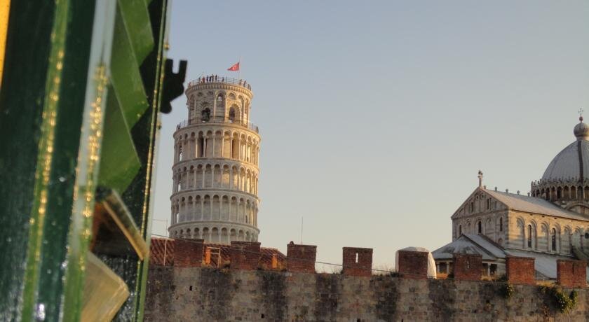 Hostel Pisa Tower