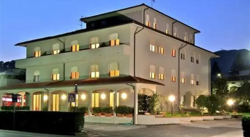 Hotel & Ristorante Gina