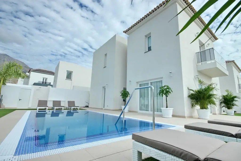 Villa Acacia