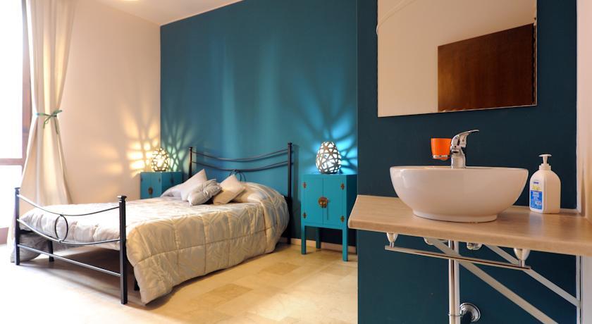 Gira Megaride Guest House