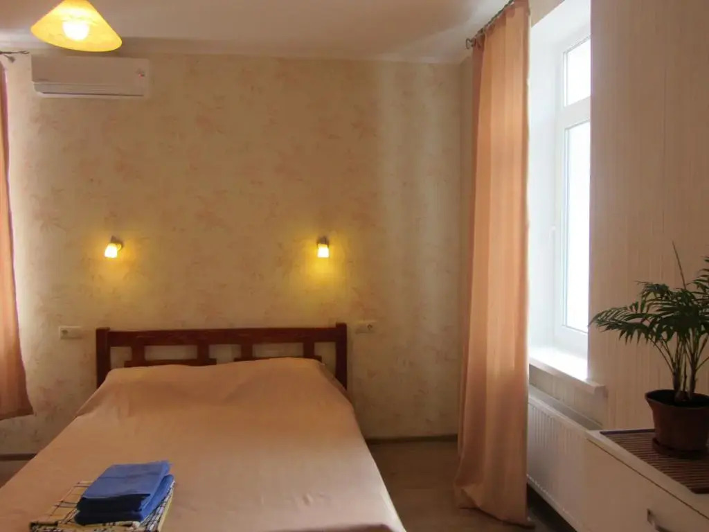 Uyut Guest House