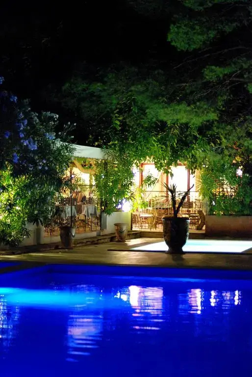 Hotel Les Mazets Des Roches