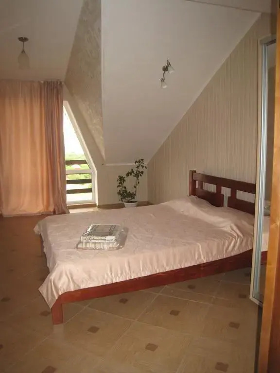 Uyut Guest House