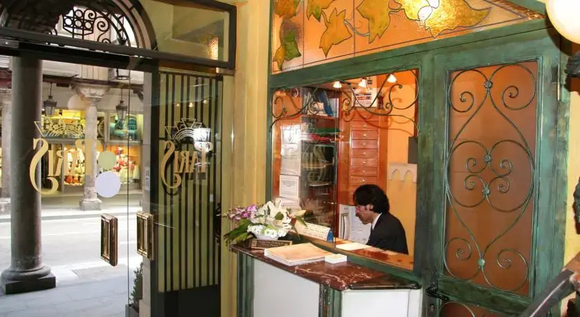 Imagen de Hostal Paris (11 de 25)