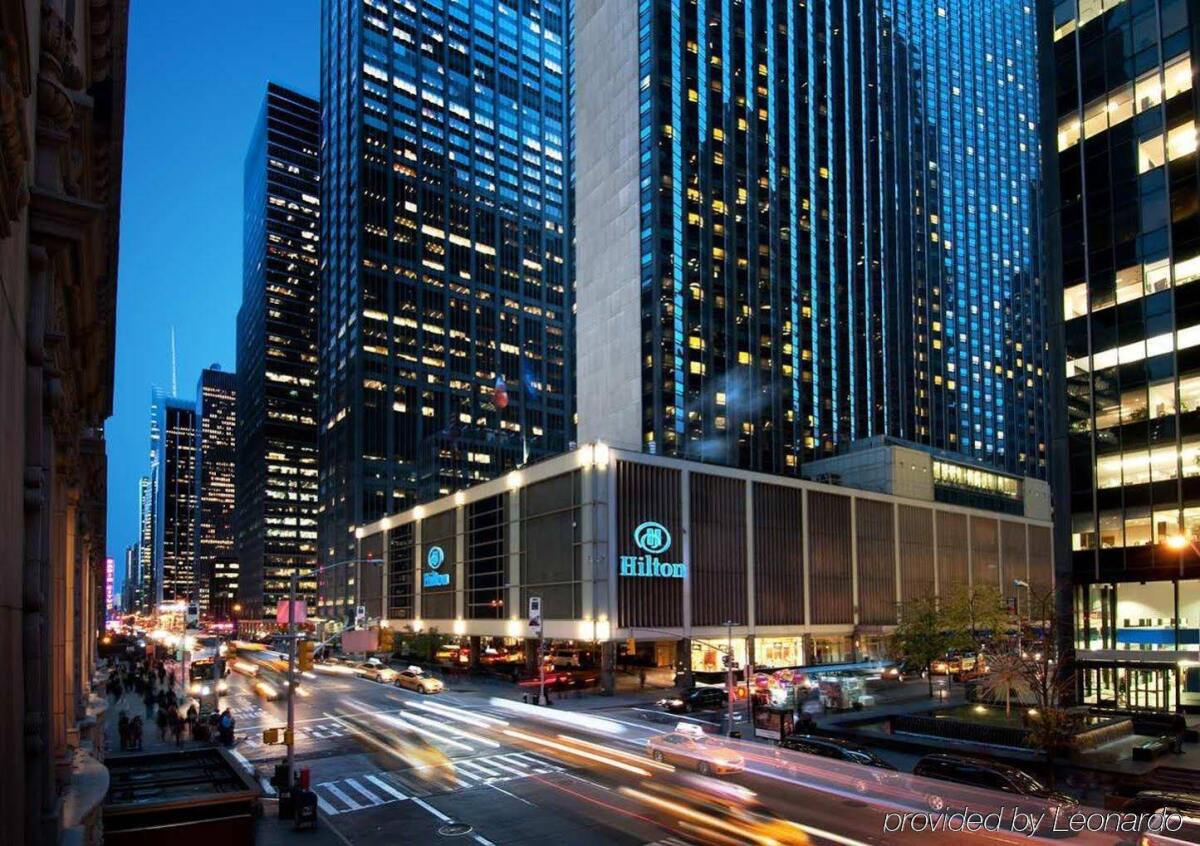 High-End shopping on 5th Avenue - Picture of New York Hilton Midtown, New  York City - Tripadvisor