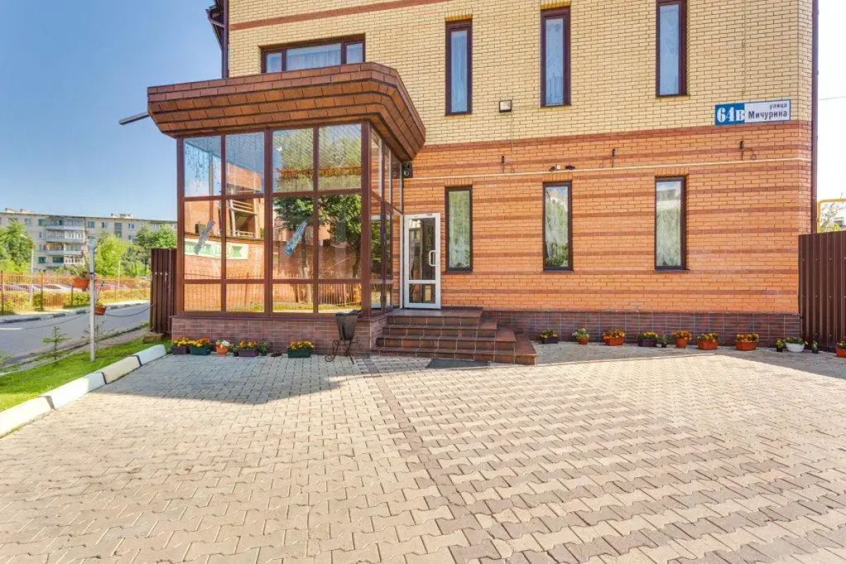 На Мирном