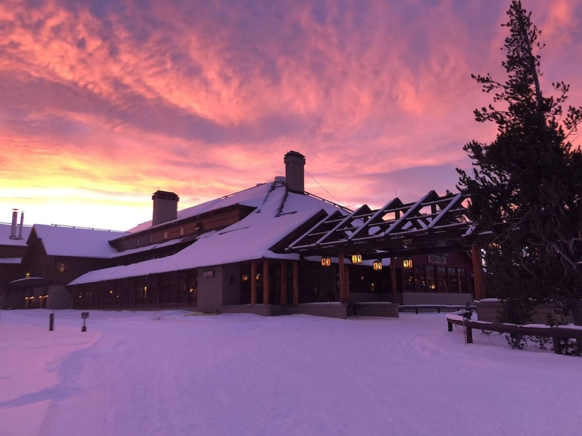 Old Faithful Snow Lodge  Yellowstone National Park